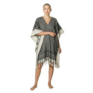 VINCE CAMUTO COVER UP